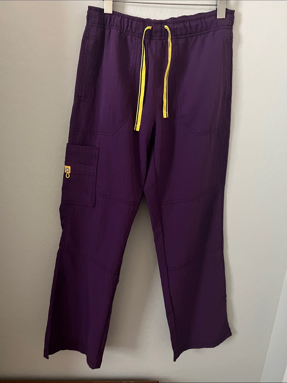 WonderWink Purple Women’s Drawstring Cargo Scrub Pants with Yellow Accents M